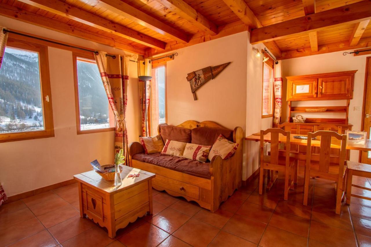 Chalet Le Melezin Hameau Des Chazals Nevache Hautes Alpes Eksteriør bilde